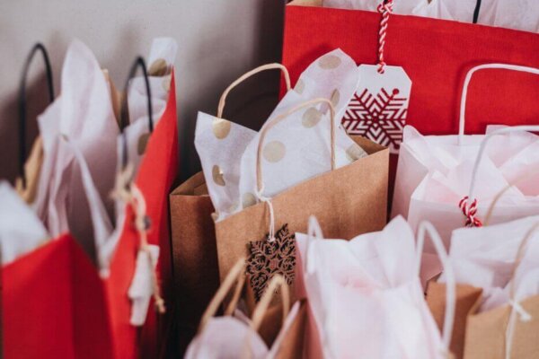 holiday shopping trends