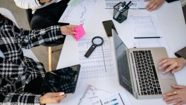 Answering common UX research questions for choosing the right research method.